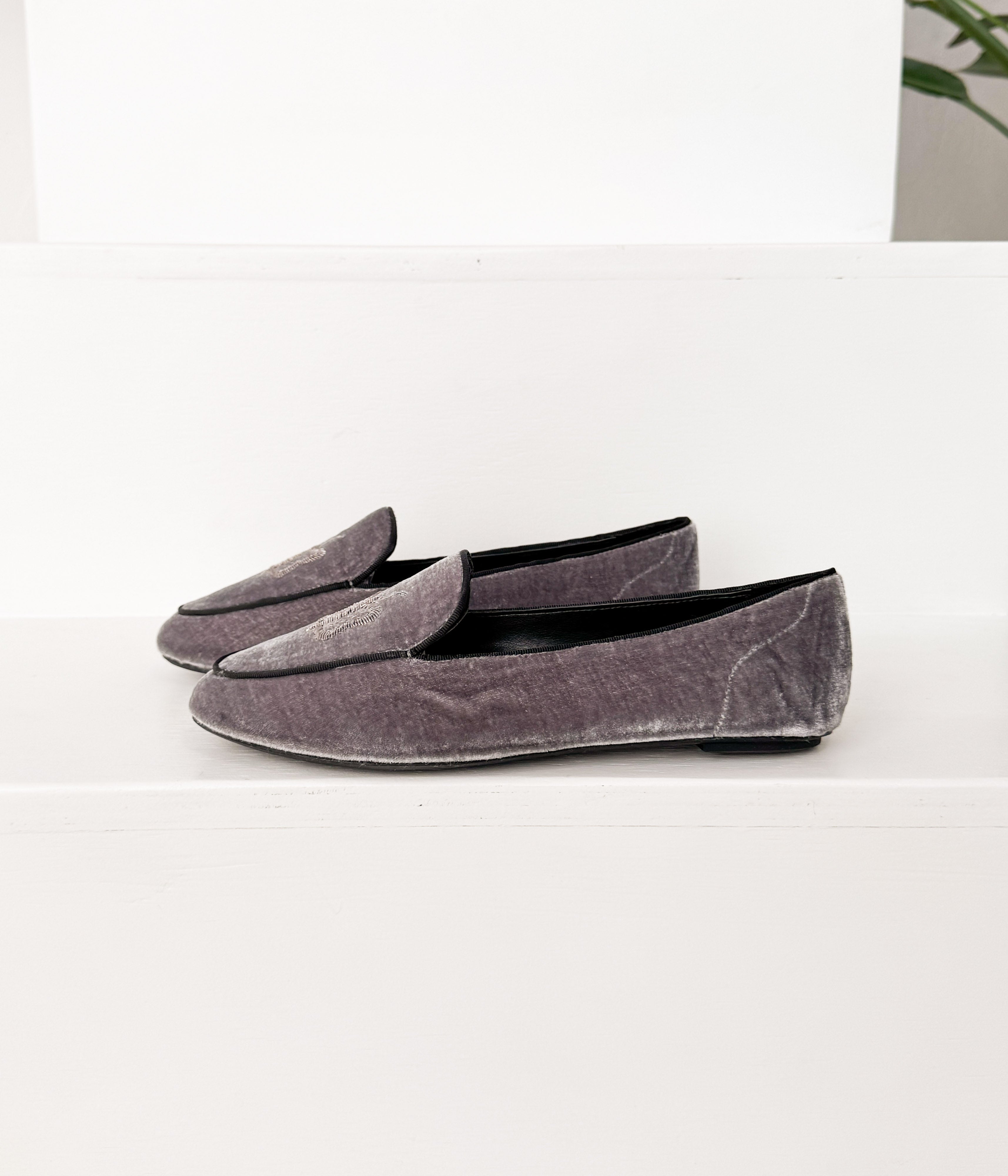 Butterfly Velvet Flats In Grey With Delicate Accent Naughty Monkey
